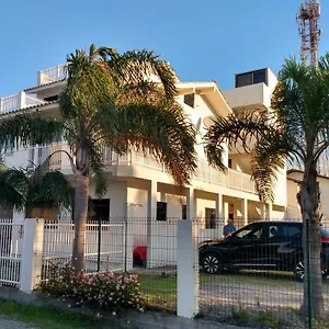 apartamento-ilhas-trs-irms.santa-catarina-brasil.com/